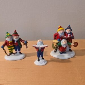 Dept 56 Heritage Village Collection "Sing a Song for Santa" New - Retired